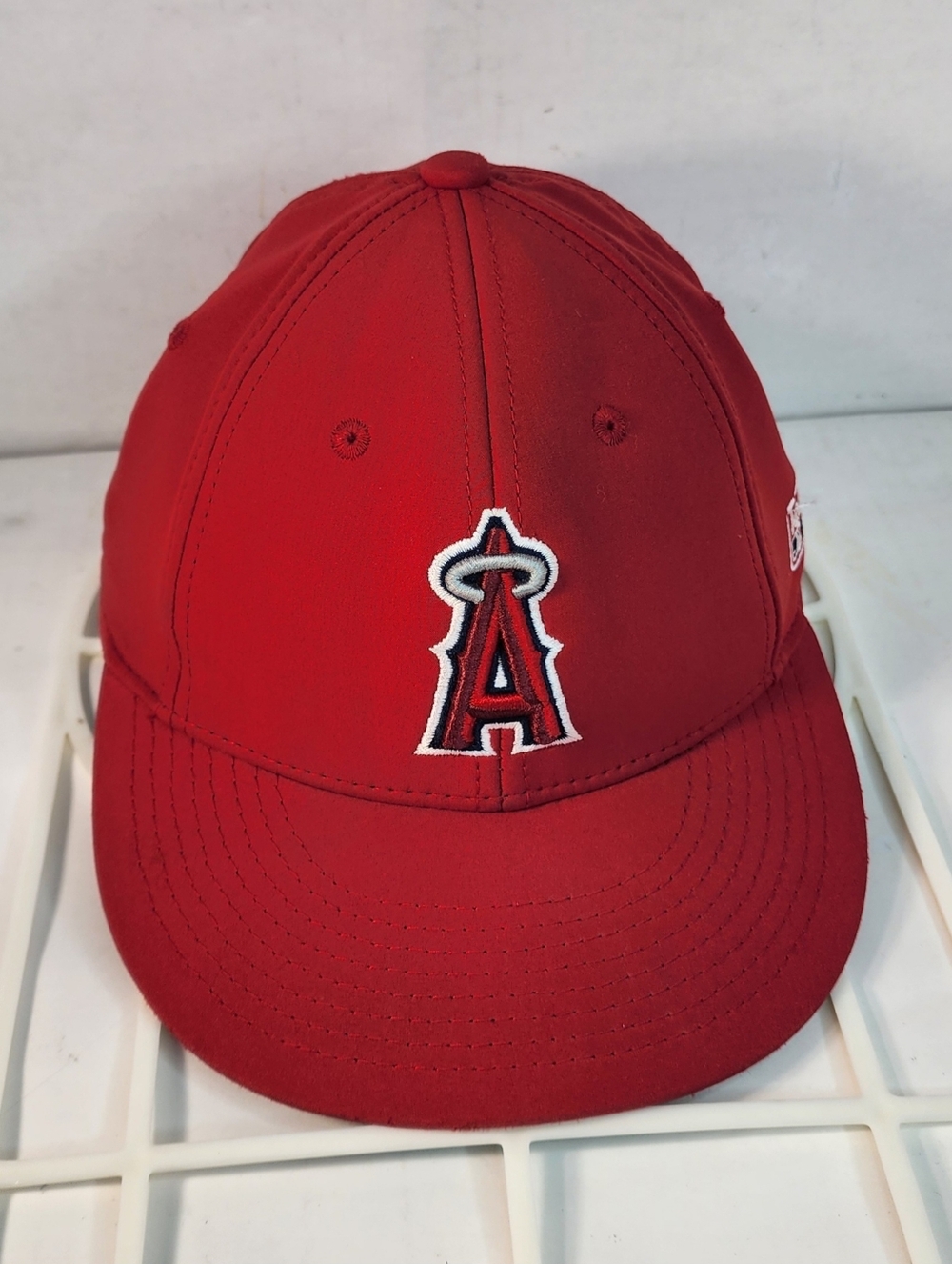 Los Angeles Aneheim Angels Strap-Back Youth Ball Cap.